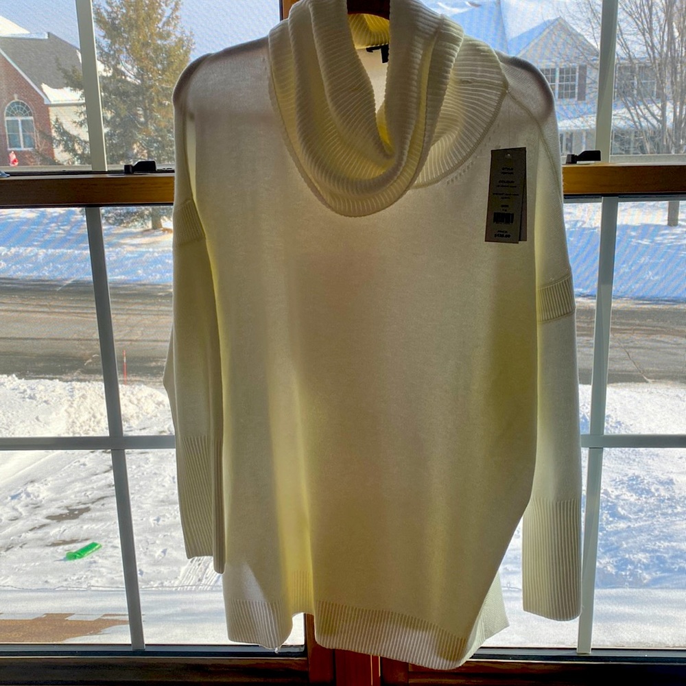 New French Connection lightweight white cowl neck sweater 1x